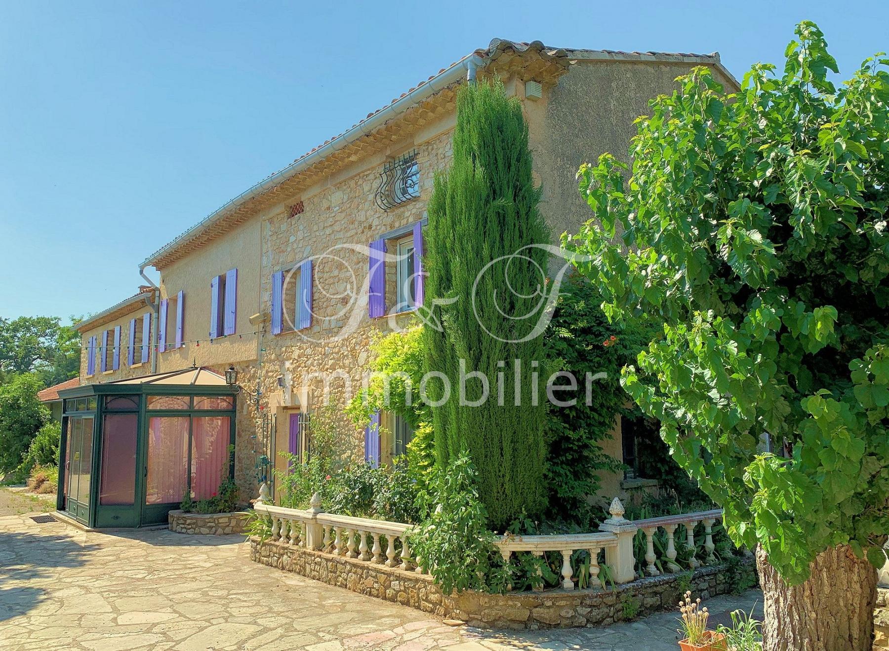 Provencal farmhouse in Rustrel